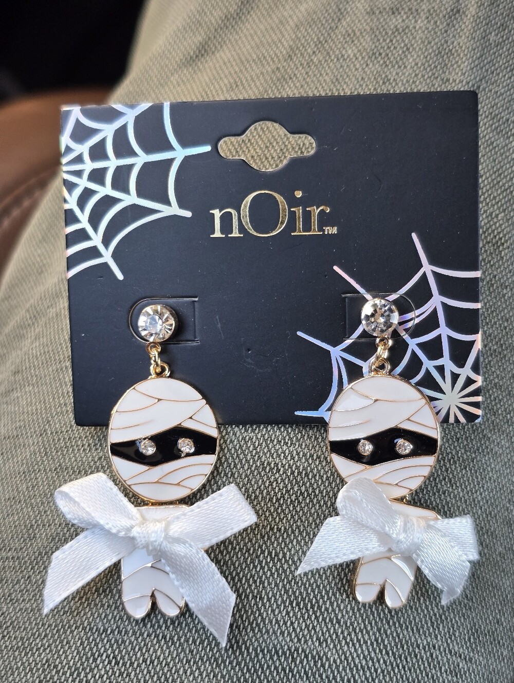 nOir Jewelry White and Black Mummy Bow Drop Earrings for Kids
